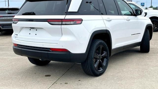 2024 Jeep Grand Cherokee Laredo
