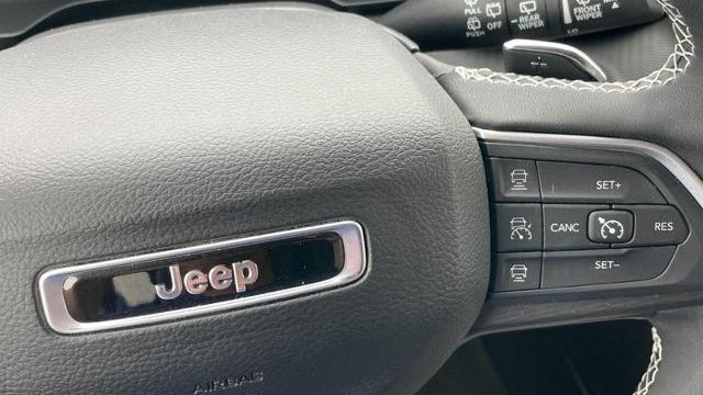 2024 Jeep Grand Cherokee Laredo