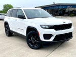 2024 Grand Cherokee Thumbnail 2