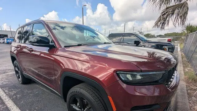 2024 Jeep Grand Cherokee Laredo