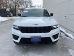 2024 Grand Cherokee Thumbnail 3