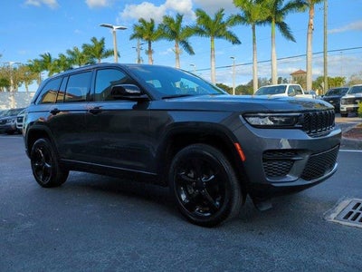 2024 Jeep Grand Cherokee 4X4 Laredo 4DR SUV