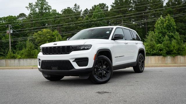 Preowned 2025 Jeep Grand Cherokee Laredo for Sale