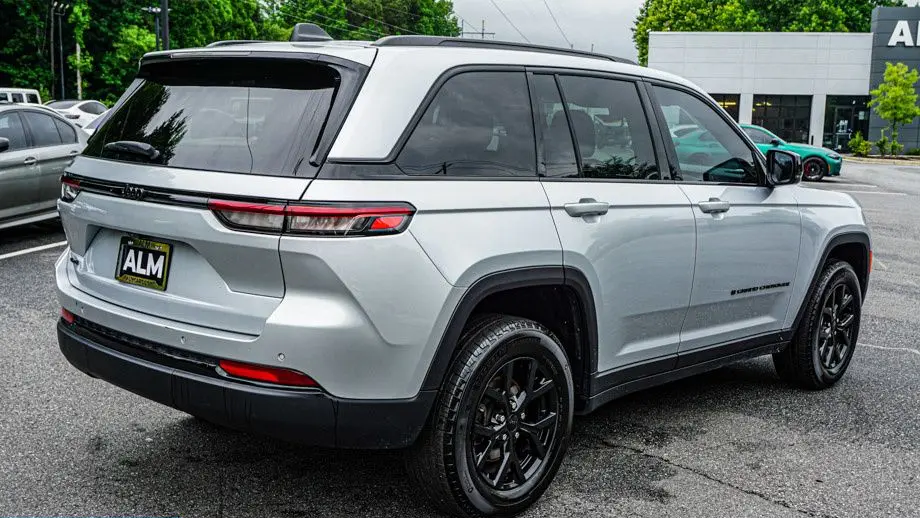 2025 Jeep Grand Cherokee Altitude