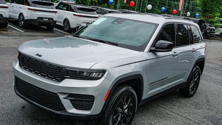 2025 Jeep Grand Cherokee Altitude