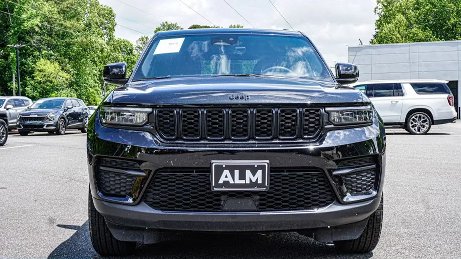 2025 Jeep Grand Cherokee Altitude