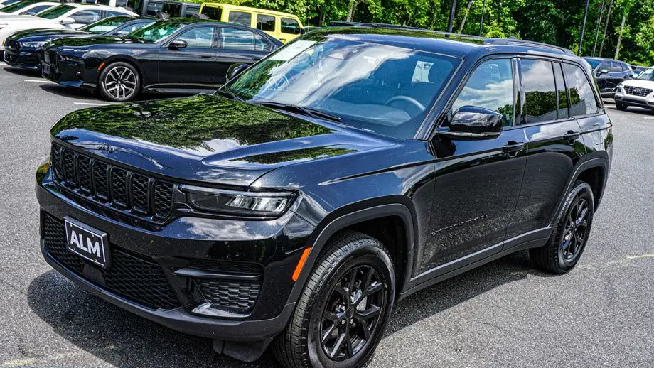 2025 Jeep Grand Cherokee Altitude