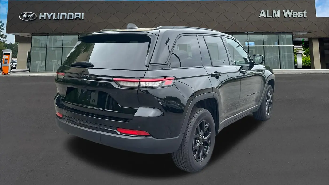2025 Jeep Grand Cherokee Altitude