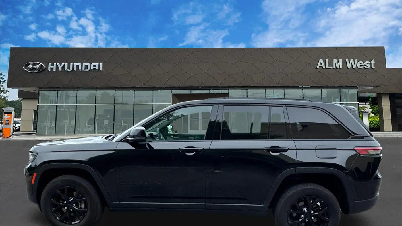 2025 Jeep Grand Cherokee Altitude