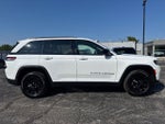 2025 Grand Cherokee Thumbnail 2