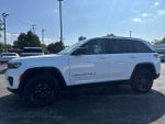 2025 Grand Cherokee Thumbnail 5