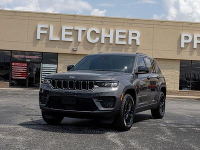 Photo of a 2025 Jeep Grand Cherokee 4X4 Laredo 4DR SUV for sale