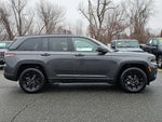 2025 Grand Cherokee Thumbnail 7