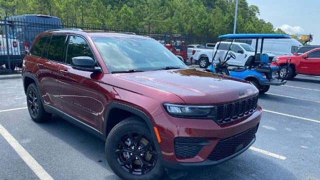 Preowned 2025 Jeep Grand Cherokee Laredo for Sale