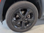 2025 Grand Cherokee Thumbnail 9
