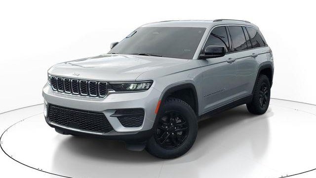 Preowned 2022 Jeep Grand Cherokee Laredo for Sale
