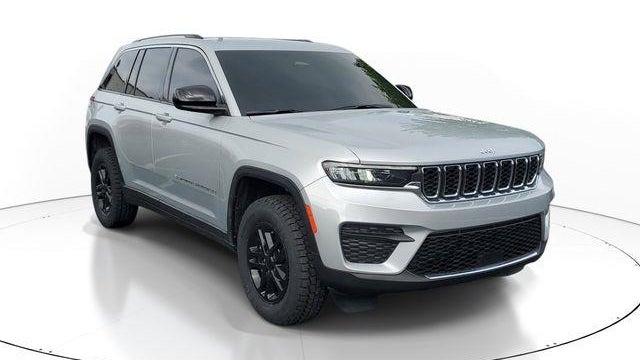 2022 Jeep Grand Cherokee Laredo