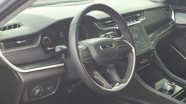 2022 Jeep Grand Cherokee Laredo