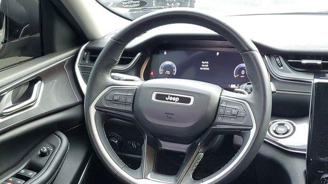 2022 Jeep Grand Cherokee Laredo