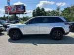 2023 Grand Cherokee Thumbnail 6