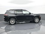 2023 Grand Cherokee Thumbnail 4