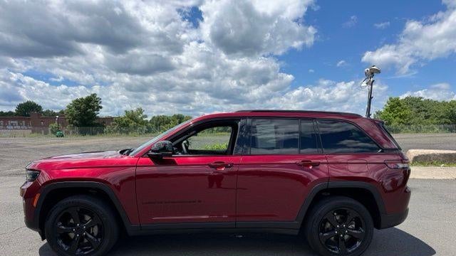 2023 Jeep Grand Cherokee Laredo X