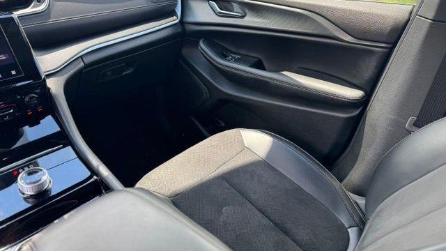 2023 Jeep Grand Cherokee Laredo X