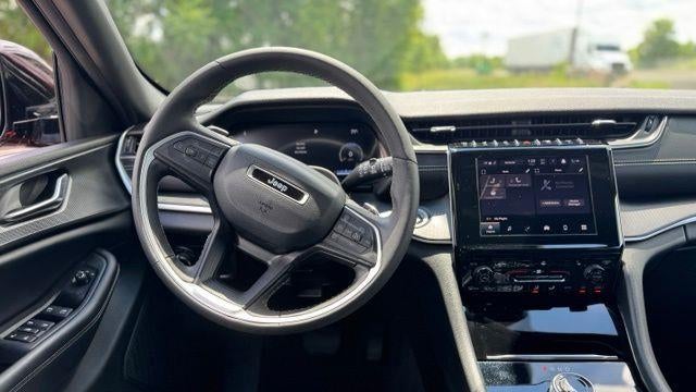 2023 Jeep Grand Cherokee Laredo X