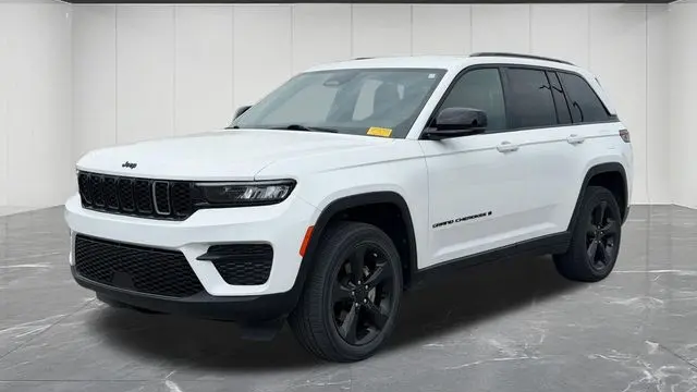Preowned 2023 Jeep Grand Cherokee Laredo X for Sale