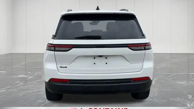 2023 Jeep Grand Cherokee Laredo X