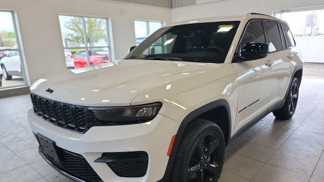 Preowned 2023 Jeep Grand Cherokee Laredo X for Sale
