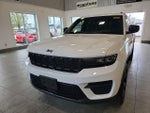 2023 Grand Cherokee Thumbnail 2