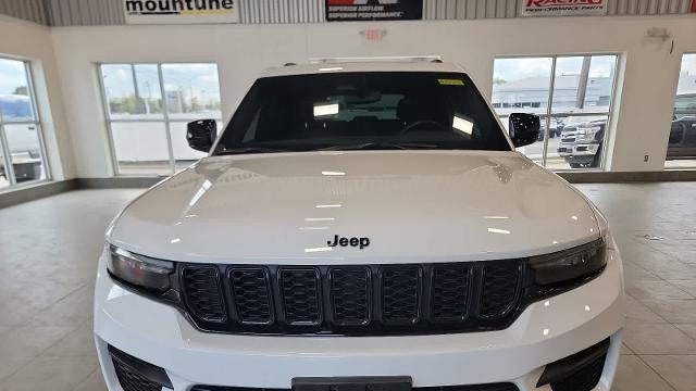 2023 Jeep Grand Cherokee Laredo X