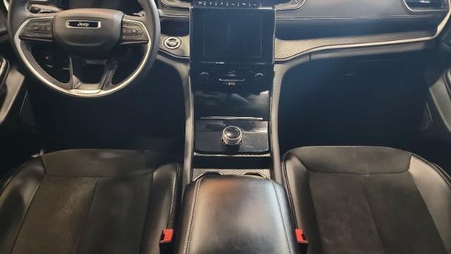 2023 Jeep Grand Cherokee Laredo X