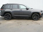 2023 Grand Cherokee Thumbnail 2
