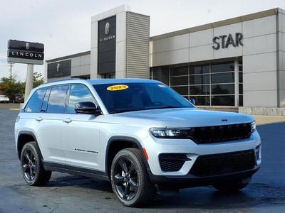 2023 Jeep Grand Cherokee 4X4 Laredo 4DR SUV