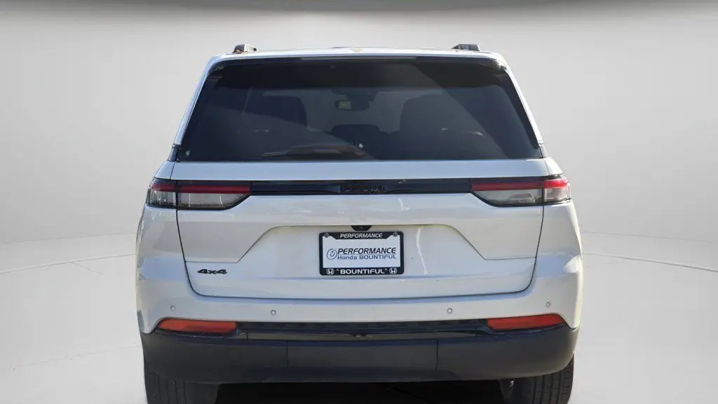 2024 Jeep Grand Cherokee Laredo