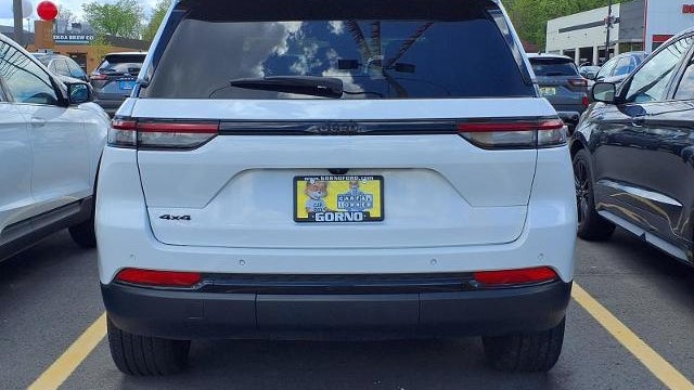 2024 Jeep Grand Cherokee Laredo