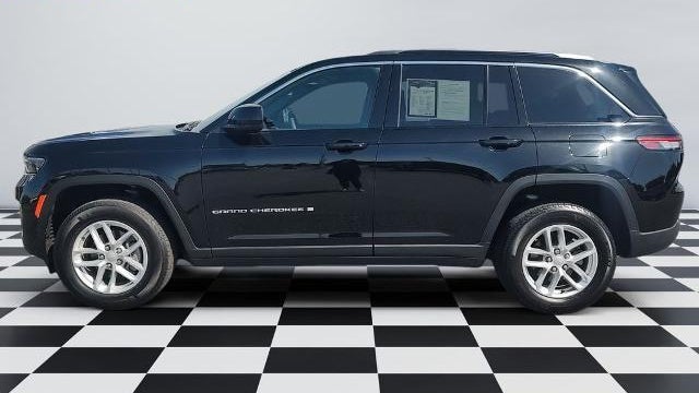 2024 Jeep Grand Cherokee Laredo
