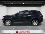 2024 Grand Cherokee Thumbnail 2