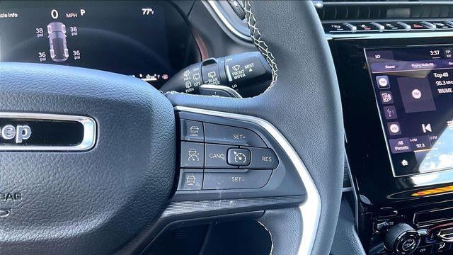 2024 Jeep Grand Cherokee Laredo