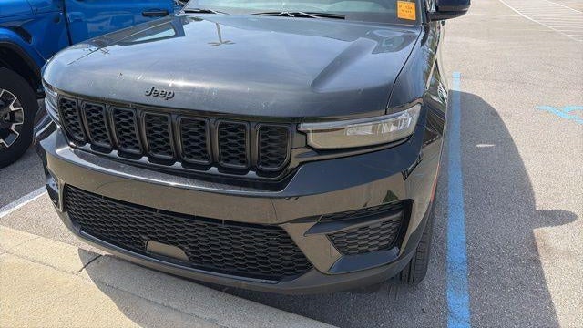 2024 Jeep Grand Cherokee Laredo