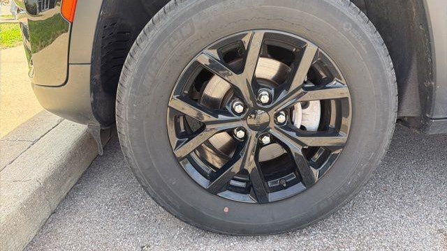2024 Jeep Grand Cherokee Laredo