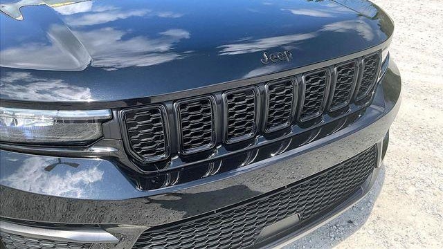 2024 Jeep Grand Cherokee Laredo
