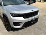 2024 Grand Cherokee Thumbnail 3