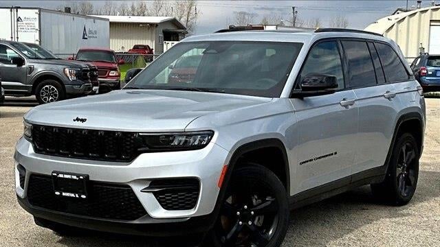 2024 Jeep Grand Cherokee Laredo