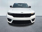 2025 Grand Cherokee Thumbnail 6
