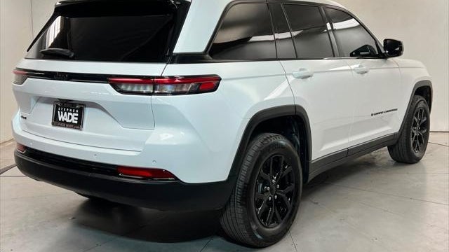 2025 Jeep Grand Cherokee Altitude