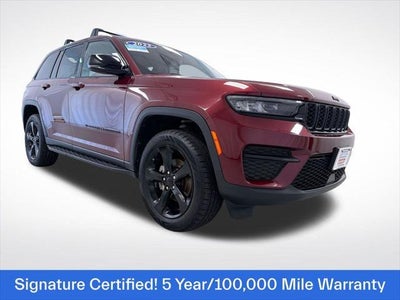Photo of a 2022 Jeep Grand Cherokee 4X4 Altitude 4DR SUV (midyear Release) for sale