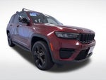 2022 Grand Cherokee Thumbnail 2